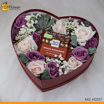 H0357 | Hộp hoa 357 (kèm socola)